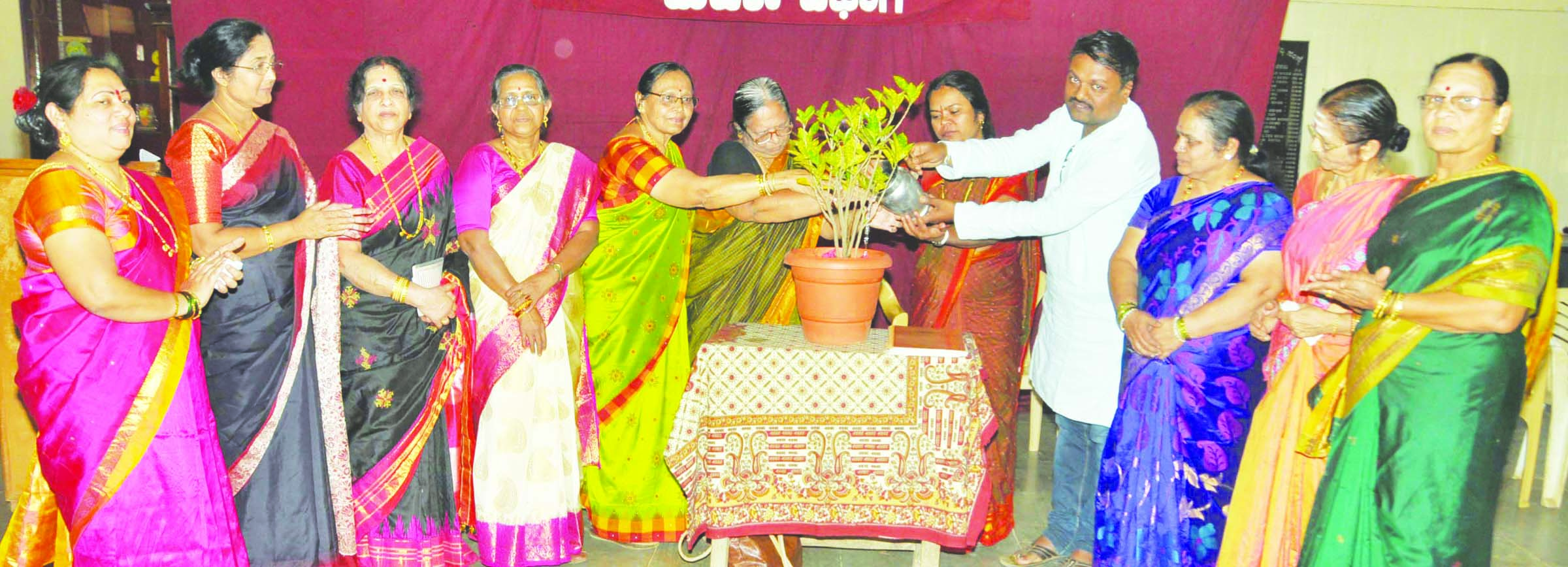 ಜಾನಪದ ಕಲೆ ಉಳಿಸಿ ಬೆಳೆಸಲು ಶಕುಂತಲಾ ಮಹಾಮನೆ ಕರೆ 